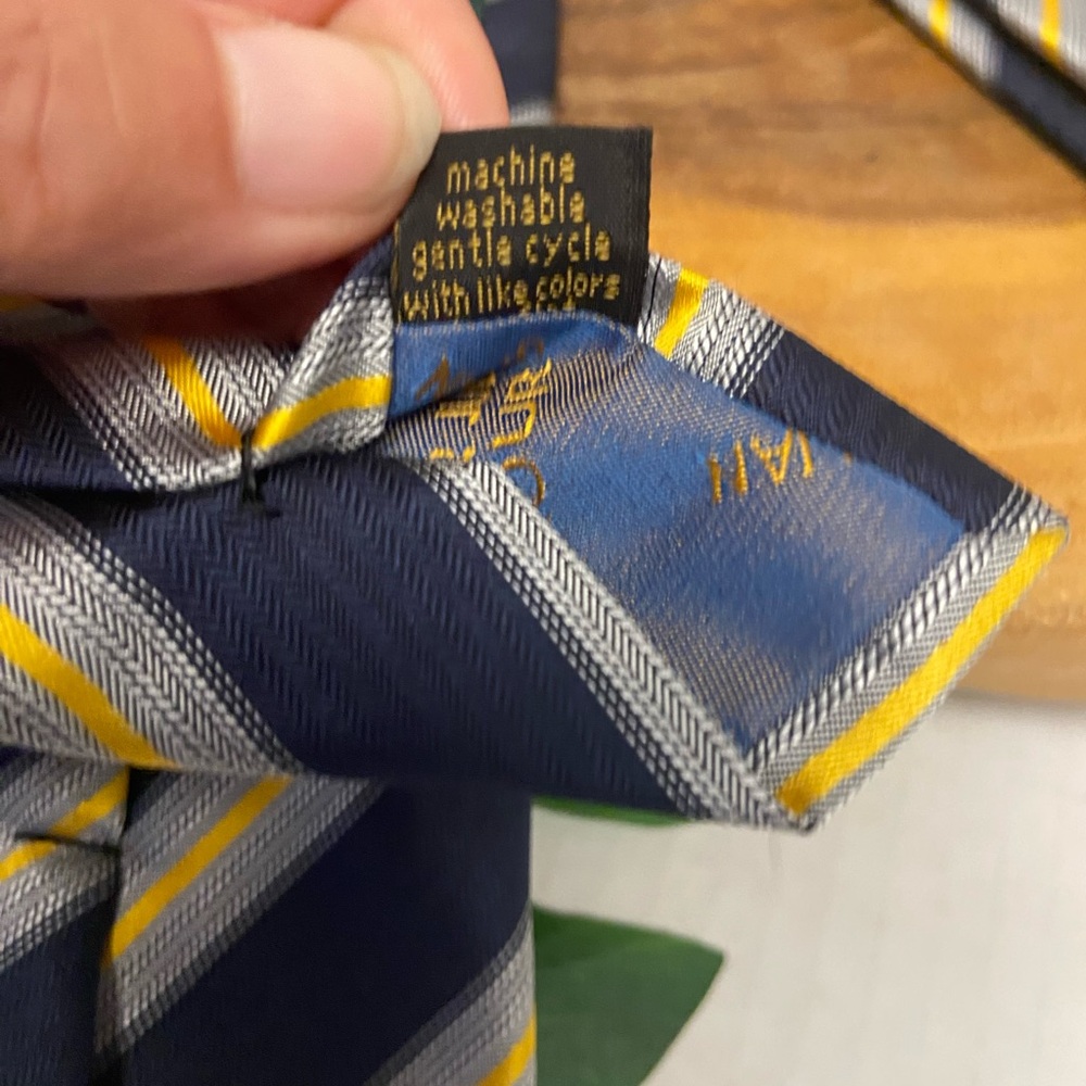 Alexander Julian Colours Striped Handmade Silk Tie - Picture 8 of 9
